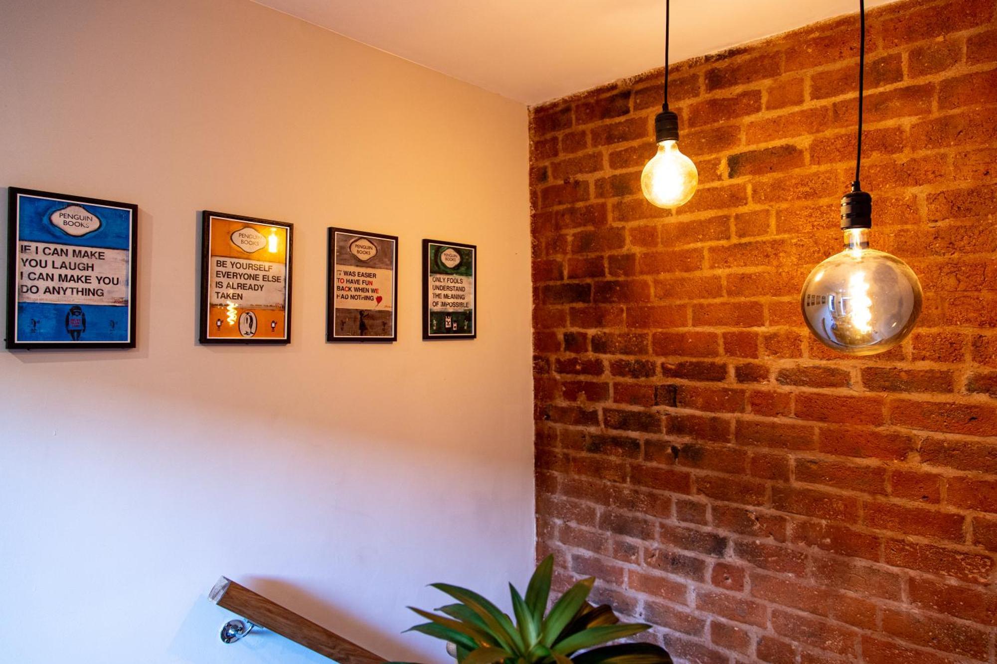 Vip - 2 Bedroom Grade 2 Luxury Industrial House With Log Burning Fire & Electric Blinds In The Heart Of The Jq Birmingham